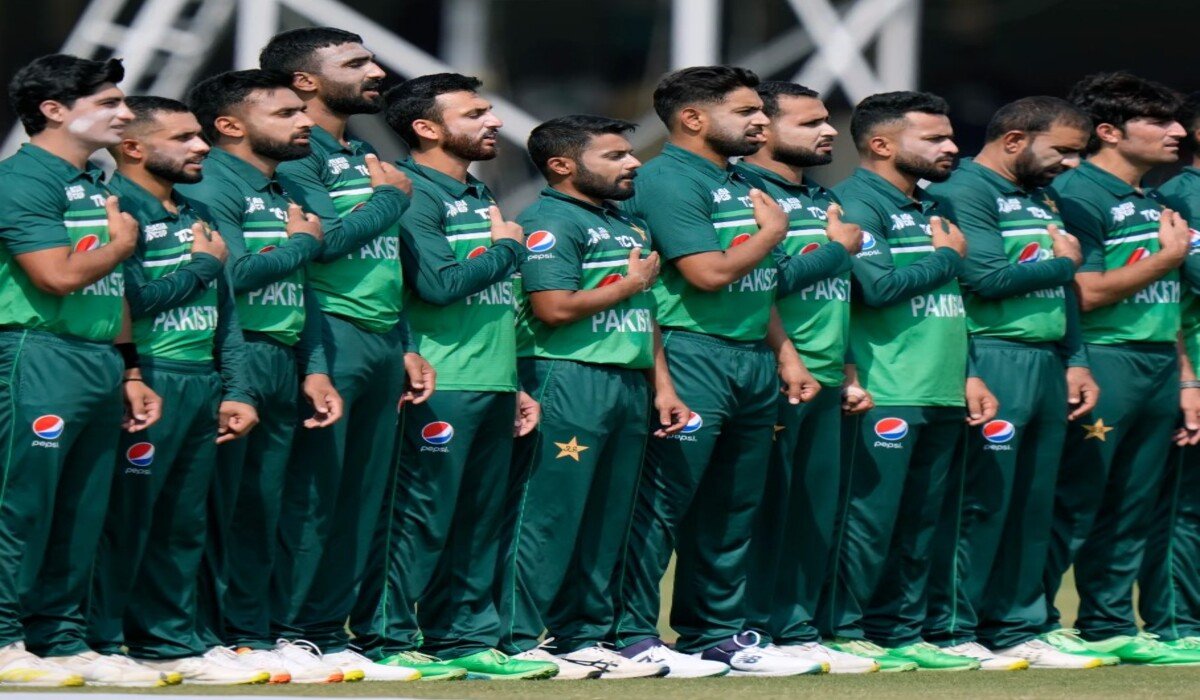 Pakistan Cricket टीम पर मुसीबत का पहाड़: खिलाड़ियों की कार हादसे में आई, बड़ी अपडेट सामने आई
