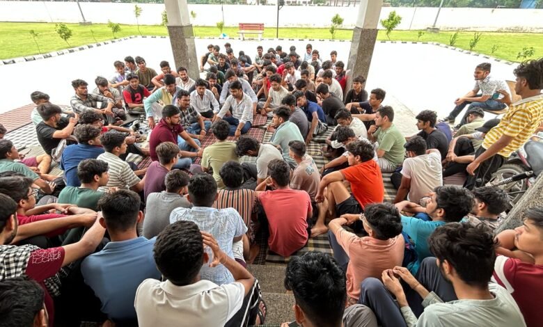 Haryana News: बावल कृषि महाविद्यालय में वबाल, गर्ल्स हॉस्टल में बिना बताए पुरुष पुलिस घुसी