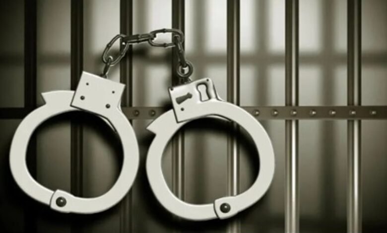 हरियाणा पुलिस ने भिवाडी मोड धारूहेड़ा से कार चोरी करने वाले मास्टर माईड सहित तीन युवको को गिरफ्तार किर लिया है।