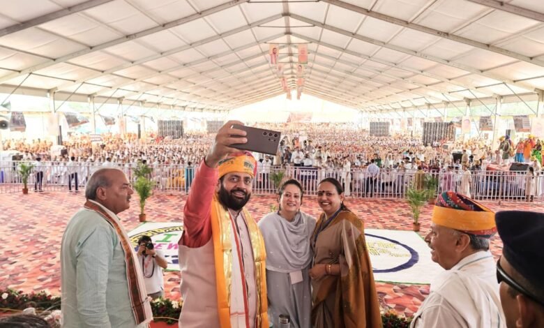 प्रधानमंत्री मोदी की सरकार ने 11 साल पूरे किए हैं। उन्होंने 11 साल पहले इसी धरती से वन रैंक वन पेंशन रैली से चुनावी कैंपेन की शुरुआत की थी।